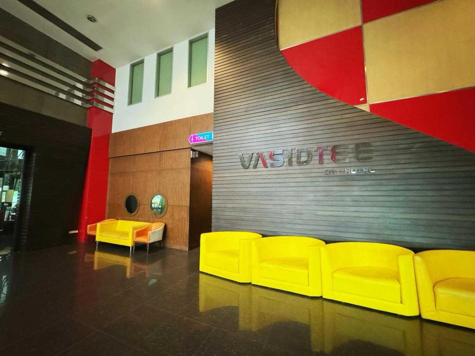 Capital O 75514 Vasidtee City Hotel Suphan Buri Exterior foto